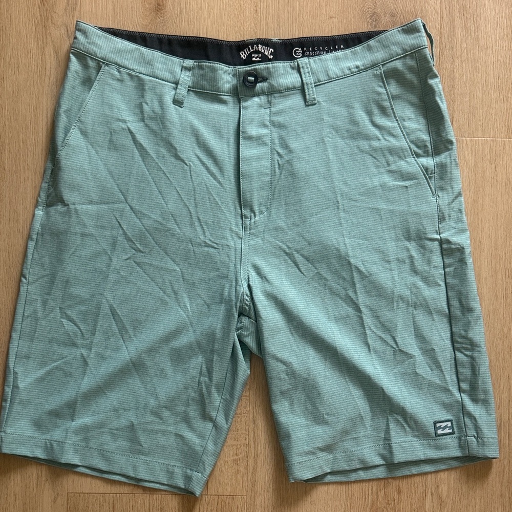 Billabong Men's Light Mint Green Flat Front Shorts